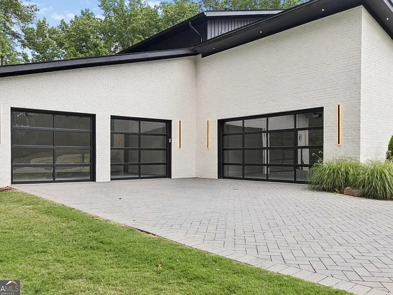 1000 Clementstone Dr NE — Photo 40