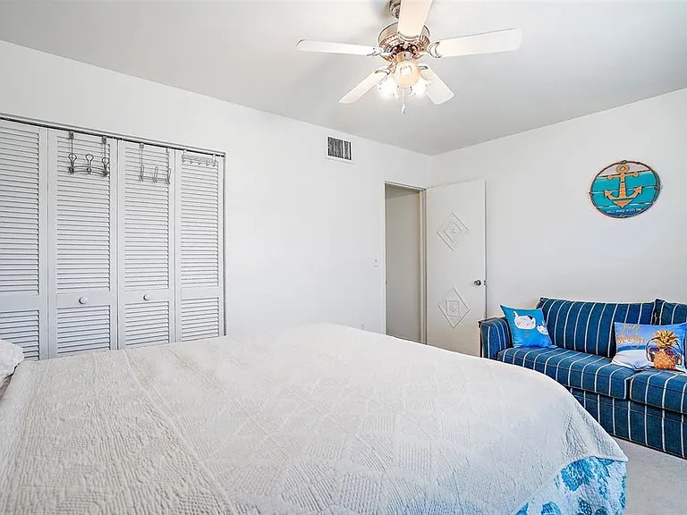 680 71st Ave #11A — Photo 16