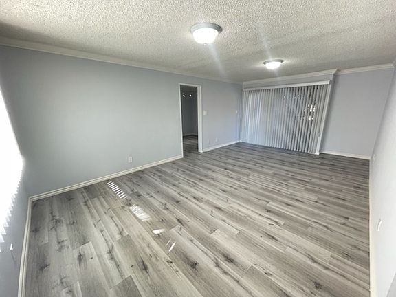 2nd image of 1750 Gillette Cres #1750103