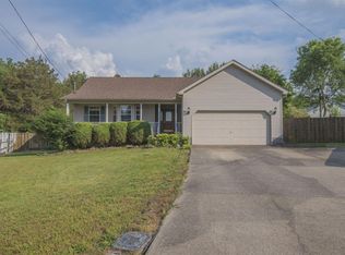304 Bantam Ct, La Vergne, TN 37086