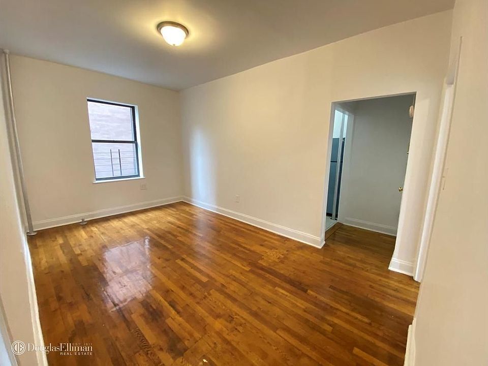 1st image of 4836 47th St APT 4H