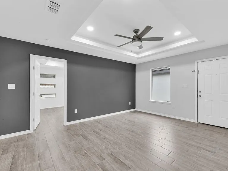 1001 W Sunset Valley St — Photo 5