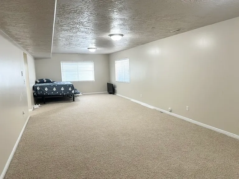 1563 W Turtle Dove Ln — Photo 9