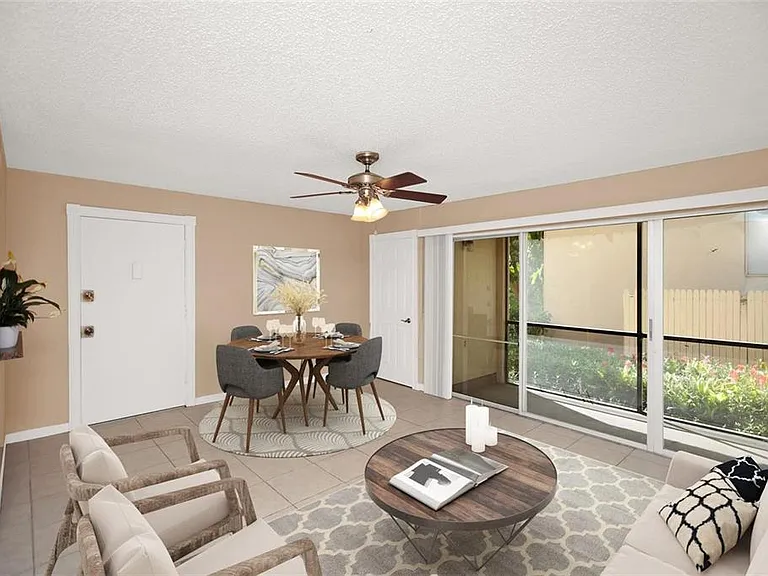 596 Orange Dr #150 — Photo 3