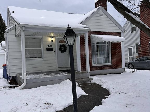 2nd image of 1762 Tamarack Ave NW