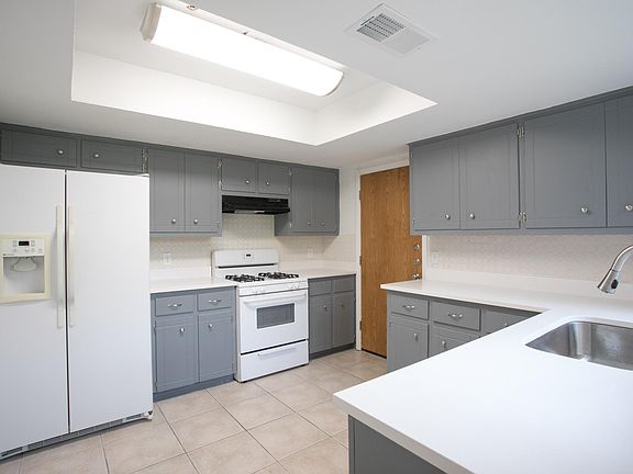 4th image of 3212 Tamarron Blvd #B