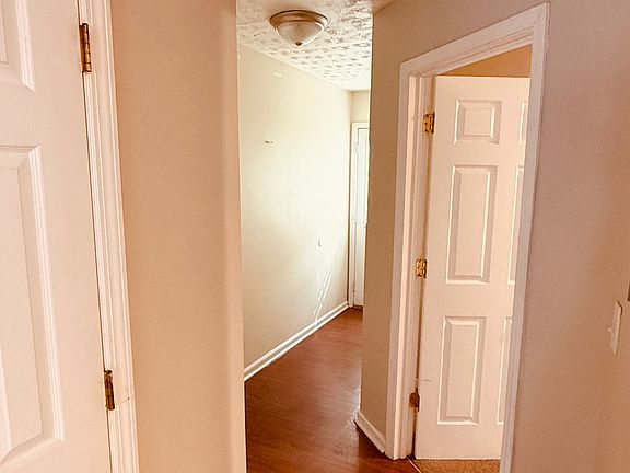 5th image of 4950 Pinehurst Cir #A