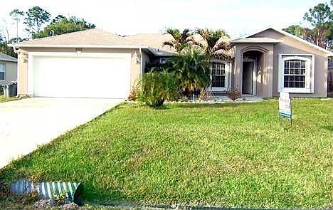 1st image of 905 SE Atlantus Ave