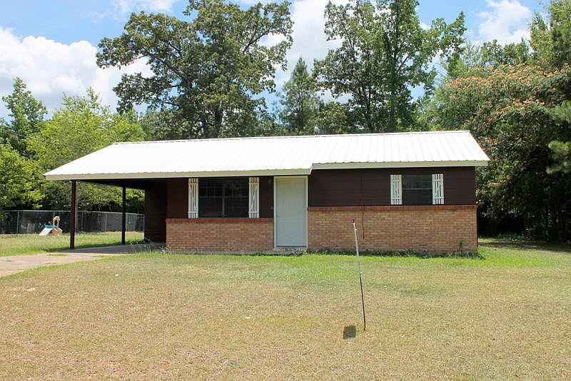 1st image of 168 Hillcrest Cir