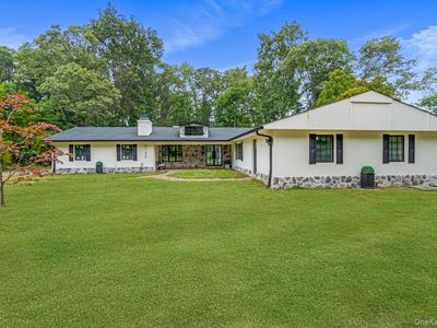 32 Rustic Gate Lane, Dix Hills, NY, 11746