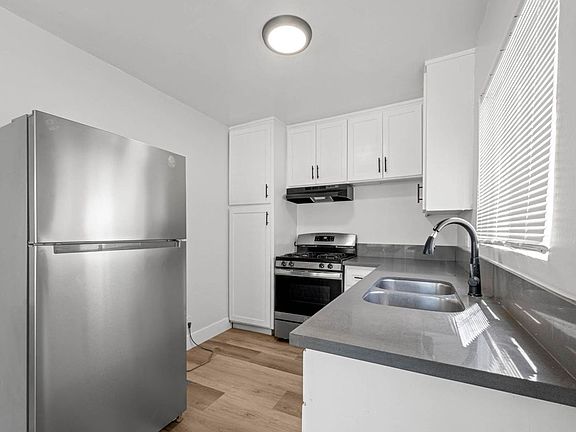 5th image of 3845 Potomac Ave #1A