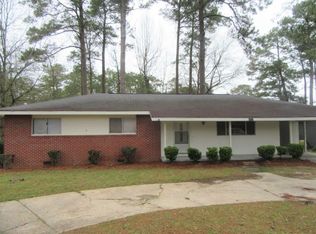 1011 State St, Laurel, MS 39440