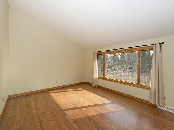 LBP 7840 Marigold Street Victoria.pdf