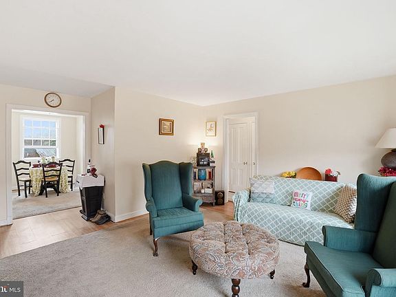 5th image of 2712 Ordway St NW APT 4