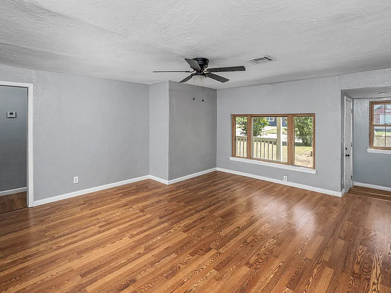 1703 NW Euclid Ave — Photo 7