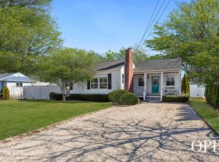 61 Country Club Rd, Bellport Village, NY 11713