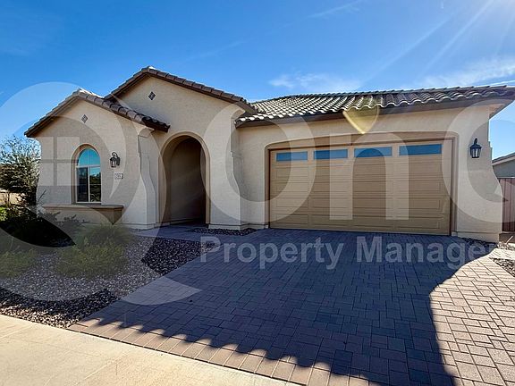 2nd image of 2961 W Santa Fe Dr