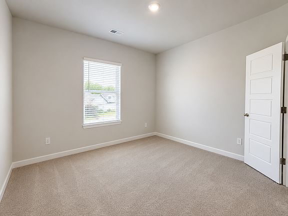 2nd image of 118 Blooming Meadow Rd