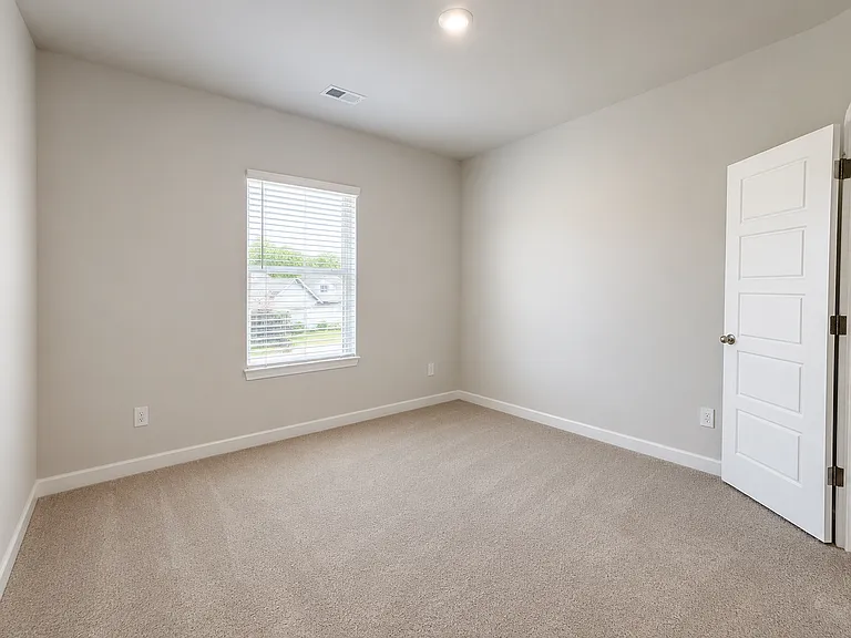 118 Blooming Meadow Rd — Photo 2