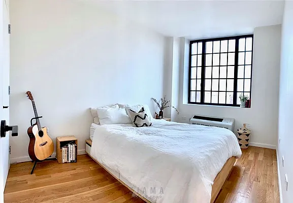 Rented by Zjama Realty Corp | media 19