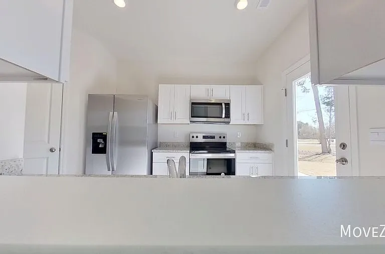 5403 Avery Dr — Photo 7