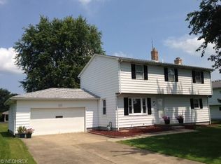 5756 Middletown Rd E, New Middletown, OH 44442