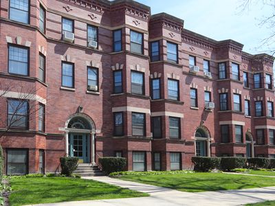 208 N Kenilworth Ave APT 1N, Oak Park, IL, 60302
