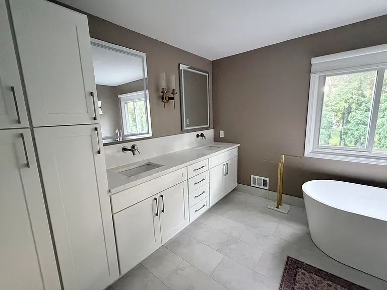 24299 Lynwood Dr — Photo 7
