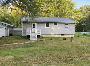 104 Hickory Grove Dr, New Haven, NY 13126