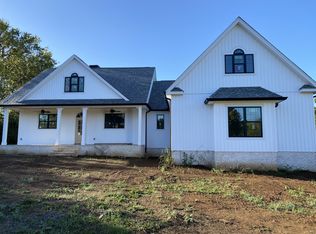 422 Newton Ln, Gallatin, TN 37066
