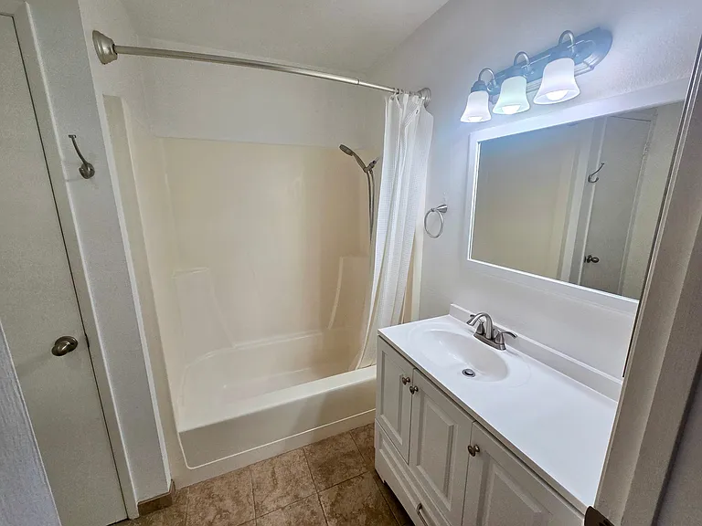 2565 Solano Rd #D — Photo 10