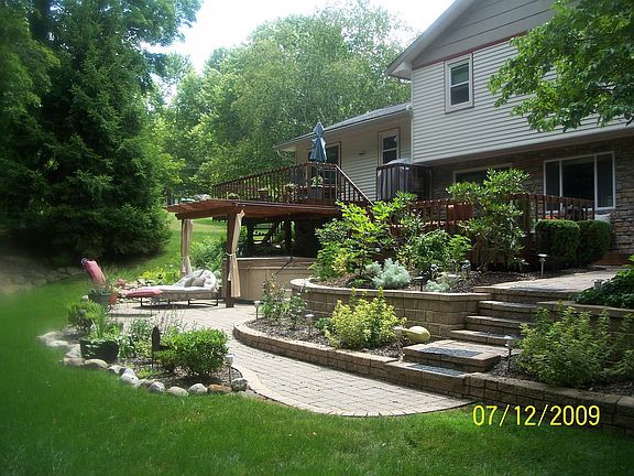 4th image of 239 Hillsdale Cir