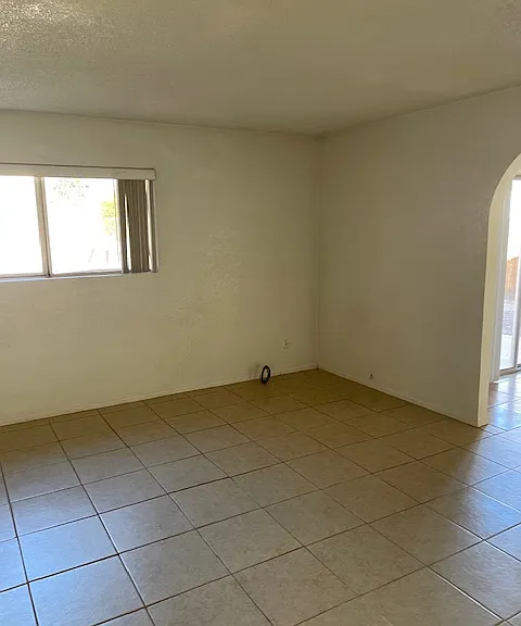 2544 Country Club Dr — Photo 5