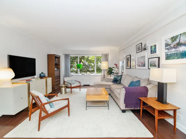 251 East 51st Street image 1 of 13