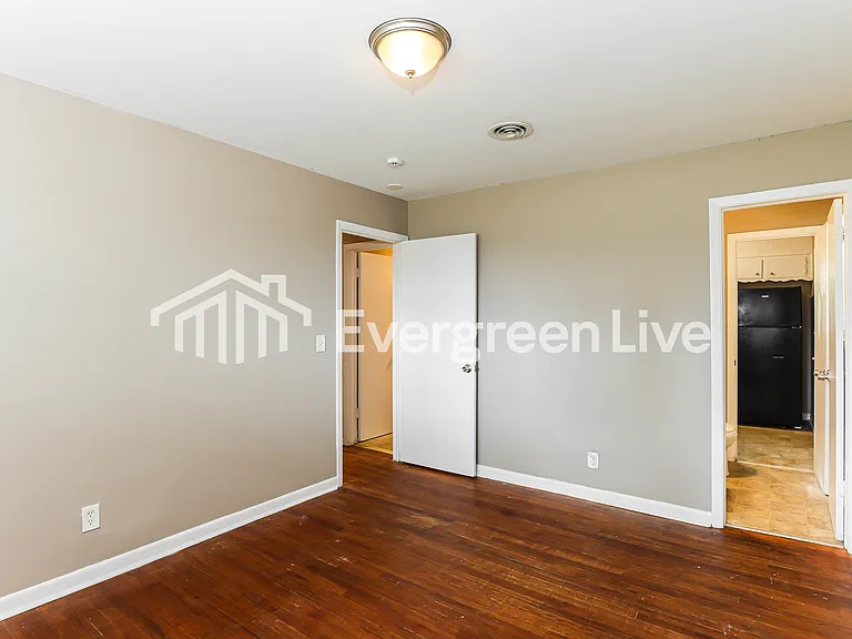 2098 Caretta St — Photo 7