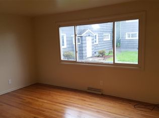 142 Ballantyne Rd APT 2, Syracuse, NY 13205