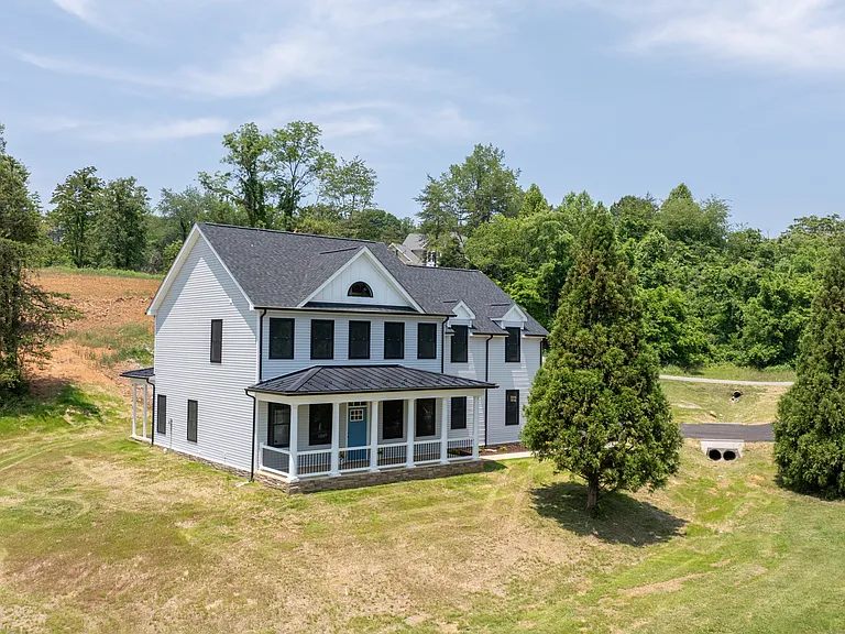 79 Thornblade Way — Photo 1