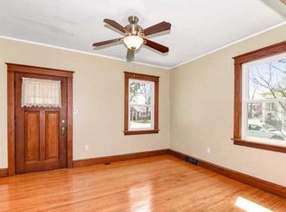 50 Wilcox Ave, Elgin, IL 60123