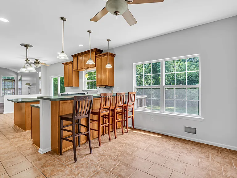 333 Nighthawk Ln — Photo 11