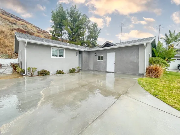 27877 1/2 Rosamond Dr, Canyon Country, CA 91351