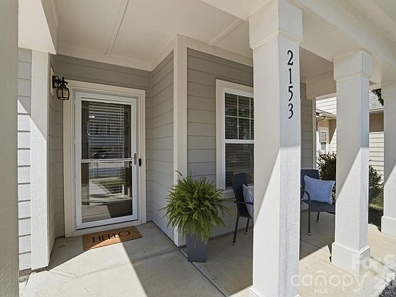 4th image of 2153 Bluebell Way