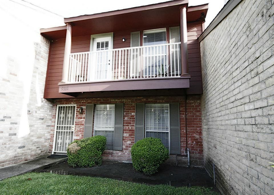 1st image of 9339 Westwood Village Dr