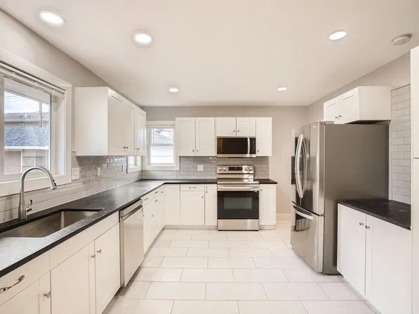(undisclosed Address), Saint Louis Park, MN 55426