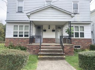 21 Sobieski St, Hanover Township, PA 18706