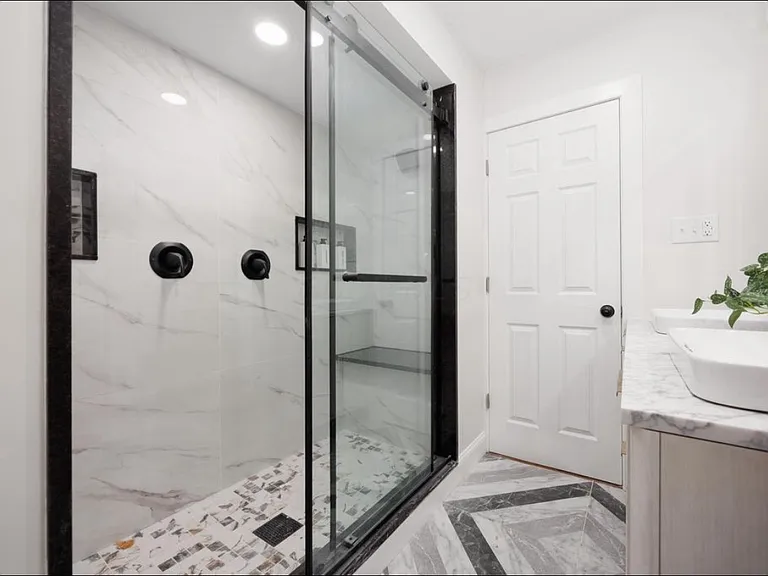 993 S Broadleigh Rd — Photo 5