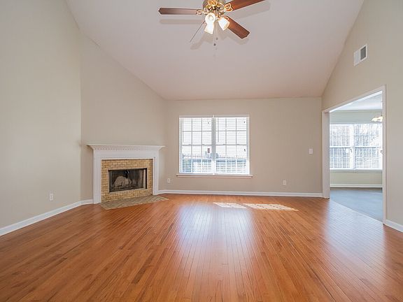 3rd image of 6030 Eden Ln