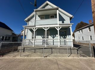 52 W School St, West Springfield, MA 01089