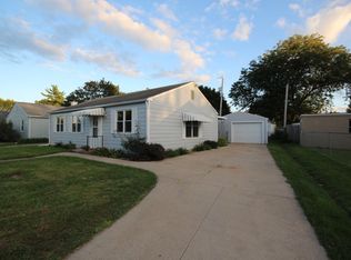 3708 13th Ave, Moline, IL 61265