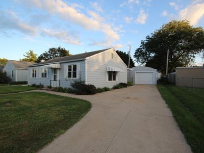 3708 13th Ave, Moline, IL, 61265