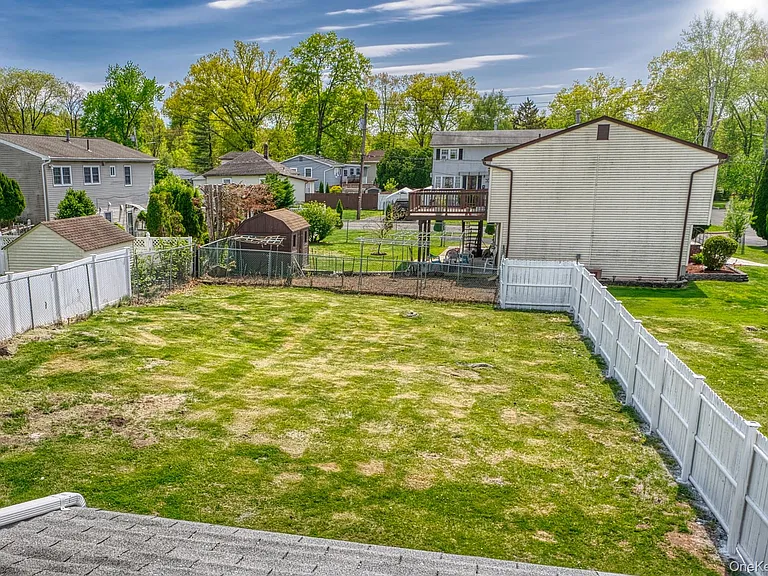 71 Lenox Ave — Photo 32